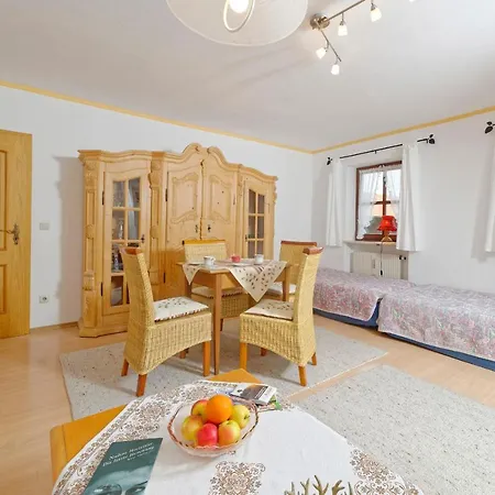 Gaestehaus Koyerbauer Boardinghouse *