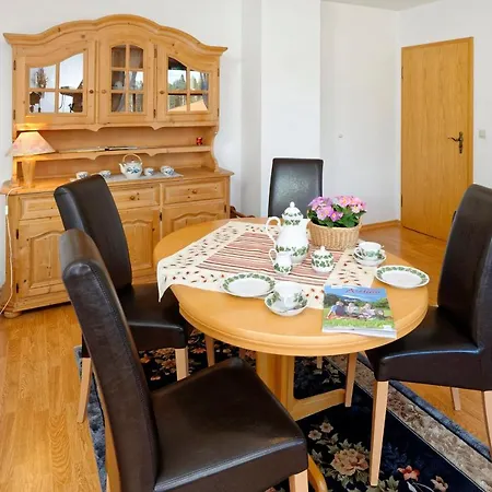 Фермерский дом Gaestehaus Koyerbauer Boardinghouse Ашау-им-Химгау