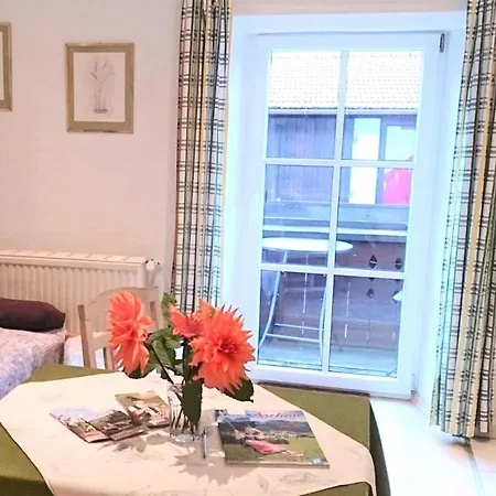 Gaestehaus Koyerbauer Boardinghouse * اسخو ام شيمغاو